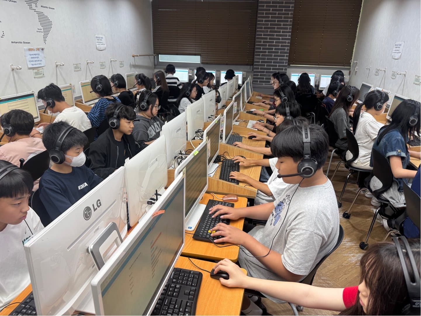 디지털실 전경
